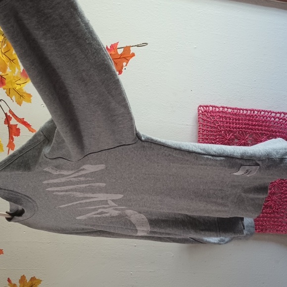 Calvin Klein performance sweatshirt - Picture 5 of 6